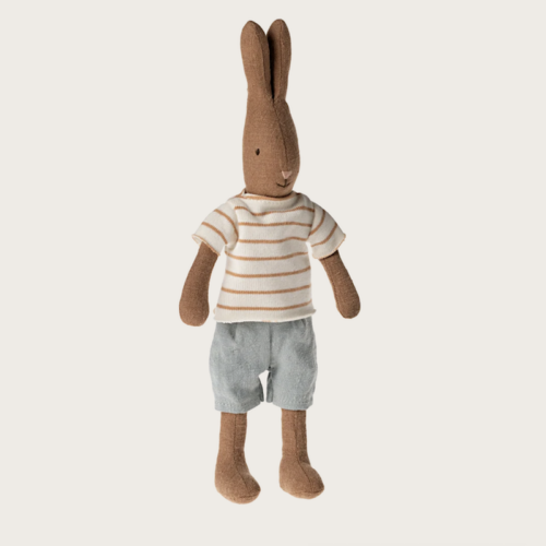A Maileg Rabbit Size 1 - Chocolate Brown - Striped blouse and shorts