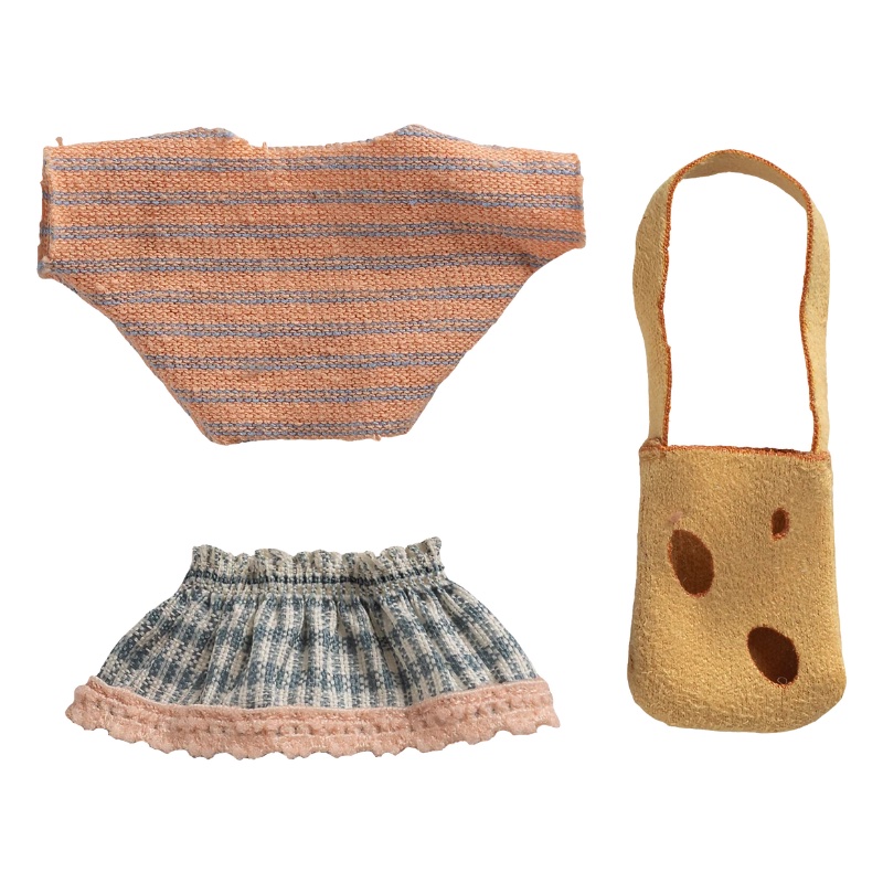 Clothes and Bag, Little sister mouse